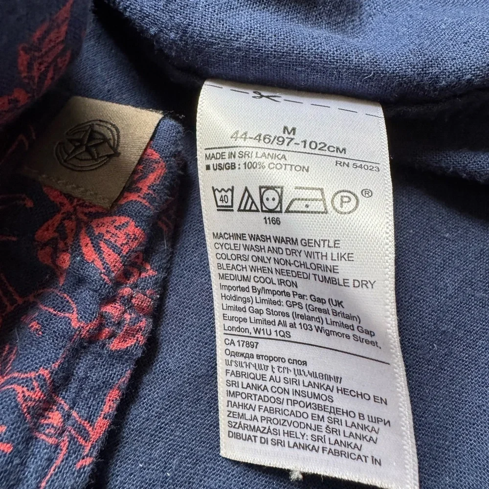 Banana Republic cool looking